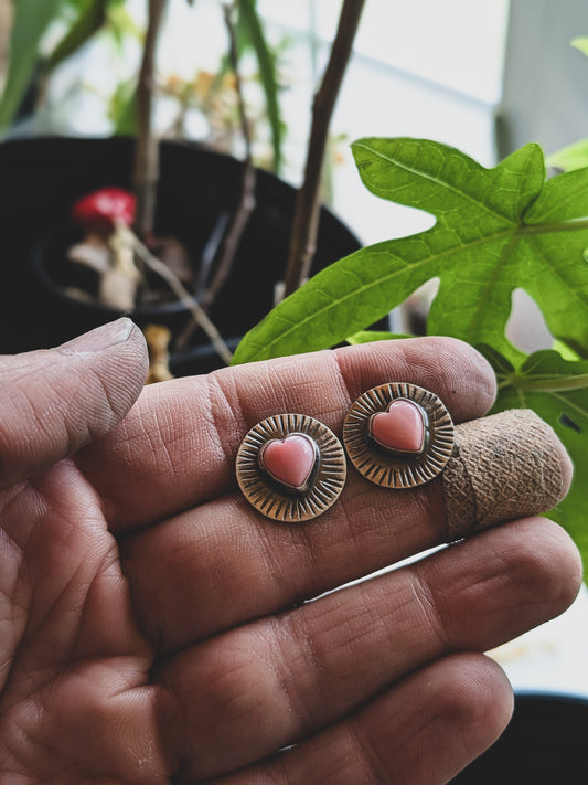 Bright Pink Queen Conch Heart Post Earrings